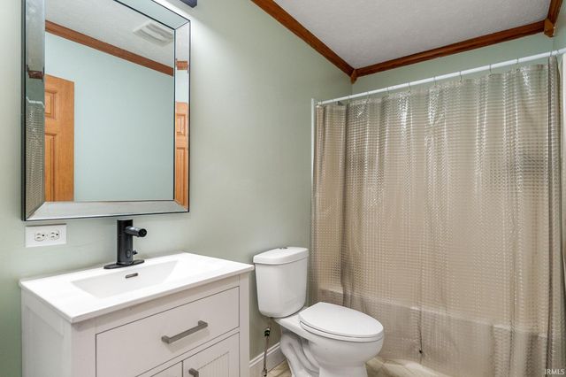4222 W Curry Court, Bloomington, IN 47403
