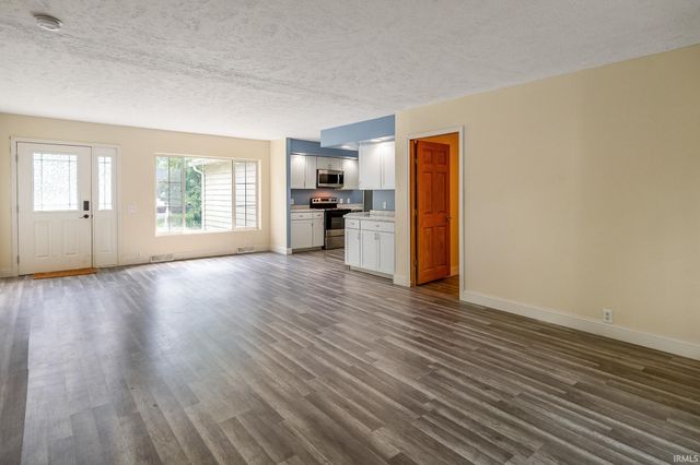 4222 W Curry Court, Bloomington, IN 47403