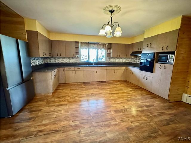 6163 State Route 26, Westmoreland, NY 13440