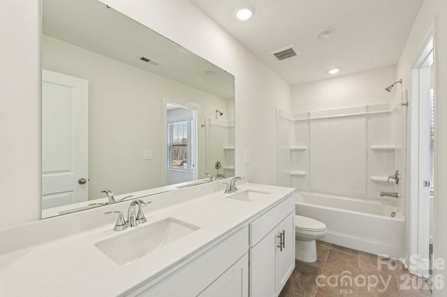 9028 Foggy Brook Loop, Charlotte, NC 28216