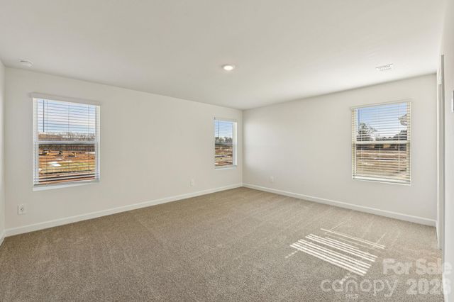 9028 Foggy Brook Loop, Charlotte, NC 28216