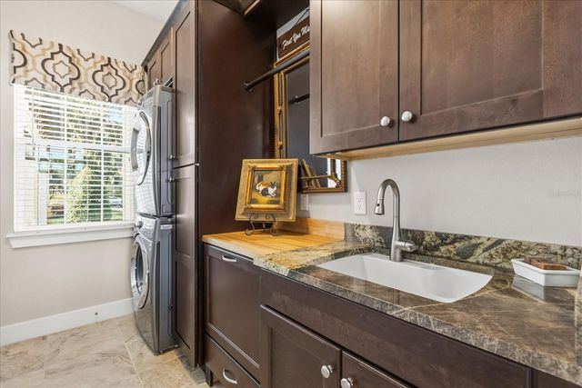 25920 ROUNDABOUT POINT, Sorrento, FL 32776