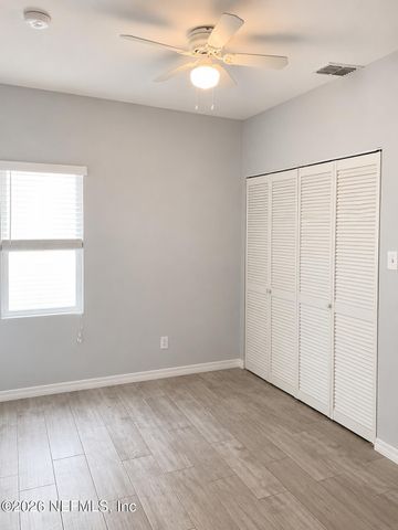 1710 ROWE Avenue, Jacksonville, FL 32208