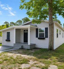 1710 ROWE Avenue, Jacksonville, FL 32208
