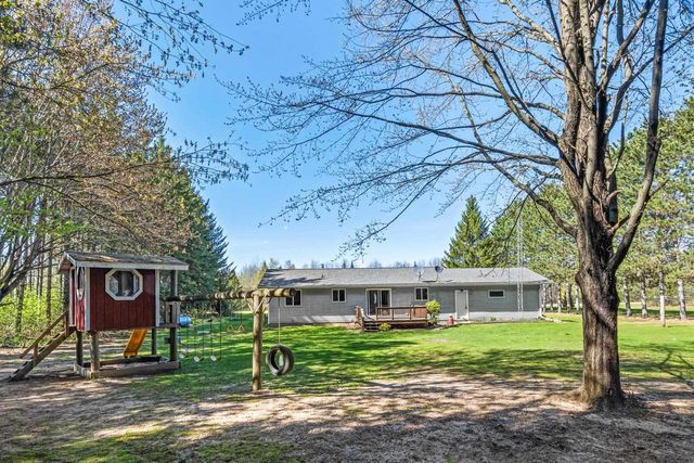 N3942 County Road MM, Wautoma, WI 54982