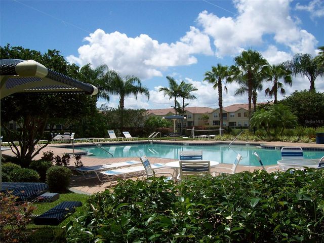 3421 PARKRIDGE CIRCLE 19-201, Sarasota, FL 34243