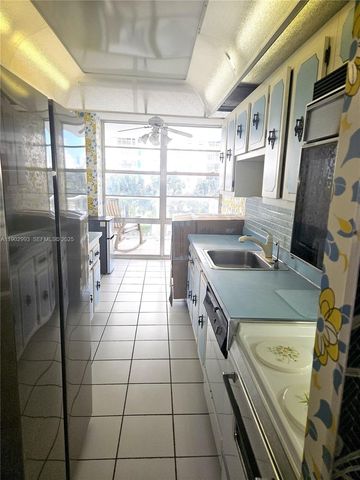 230 174th Street 409, Sunny Isles Beach, FL 33160