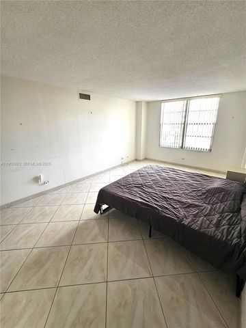 230 174th Street 409, Sunny Isles Beach, FL 33160