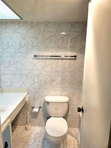 230 174th Street 409, Sunny Isles Beach, FL 33160