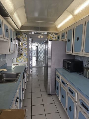 230 174th Street 409, Sunny Isles Beach, FL 33160