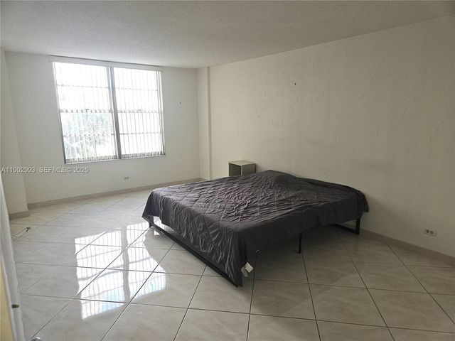 230 174th Street 409, Sunny Isles Beach, FL 33160