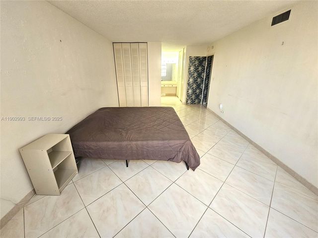 230 174th Street 409, Sunny Isles Beach, FL 33160