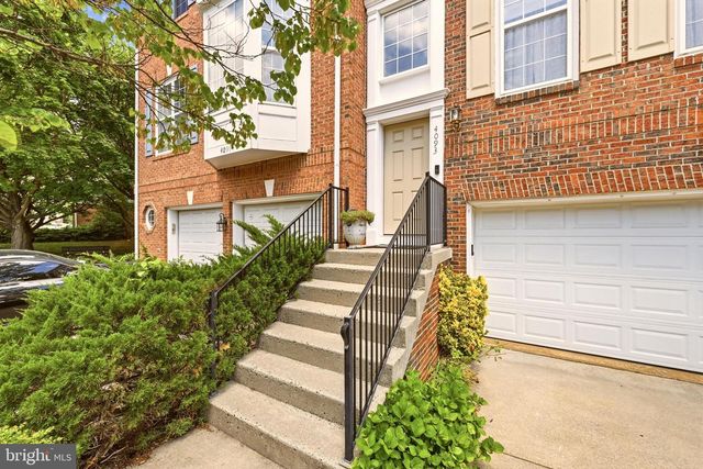 4093 OAK VILLAGE LANDING, Fairfax, VA 22033