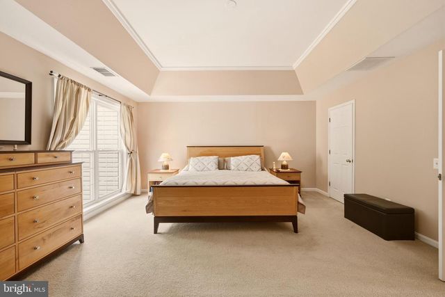 4093 OAK VILLAGE LANDING, Fairfax, VA 22033