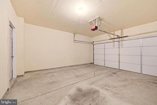 4093 OAK VILLAGE LANDING, Fairfax, VA 22033