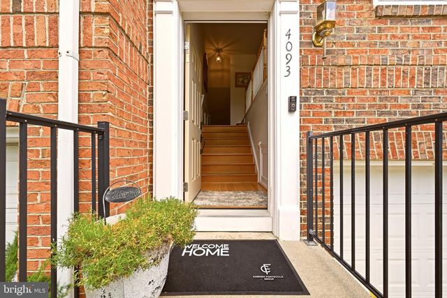 4093 OAK VILLAGE LANDING, Fairfax, VA 22033