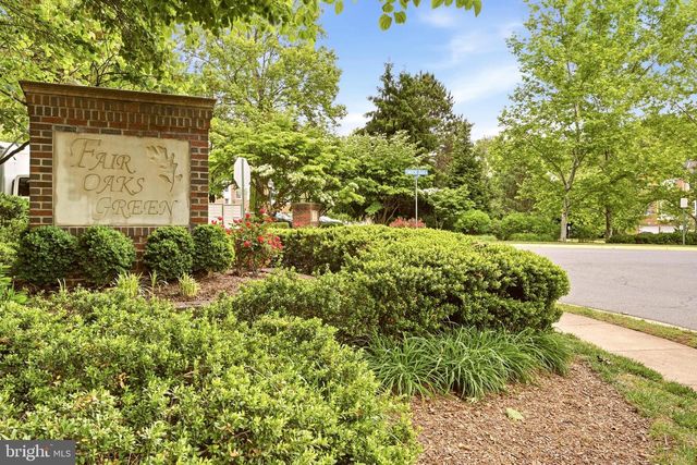 4093 OAK VILLAGE LANDING, Fairfax, VA 22033