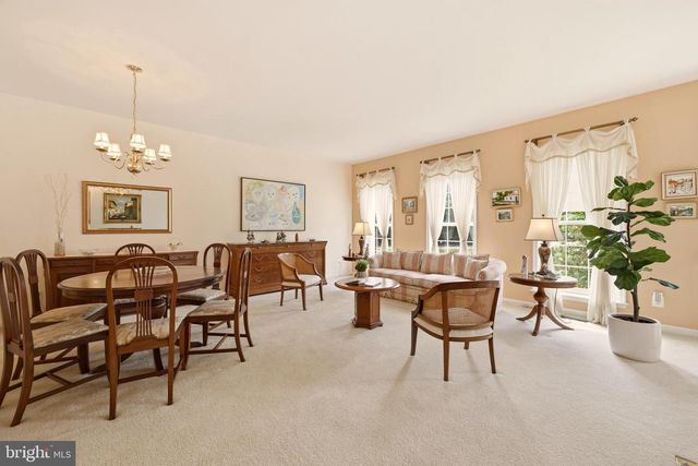 4093 OAK VILLAGE LANDING, Fairfax, VA 22033