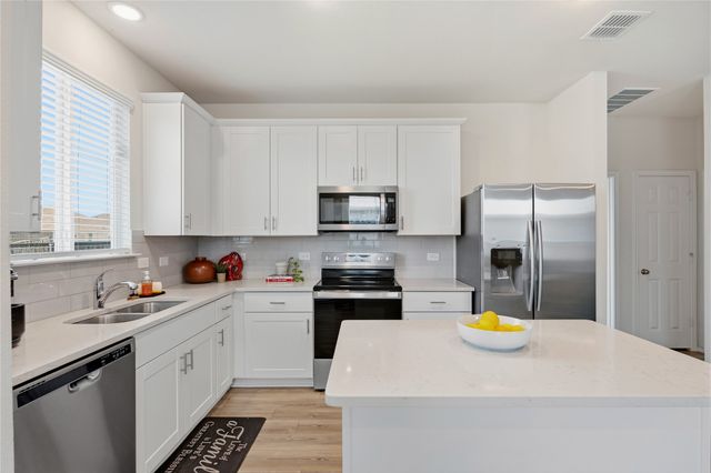 1145 Vernon Drive, Aubrey, TX 76227