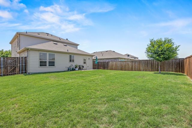 1145 Vernon Drive, Aubrey, TX 76227