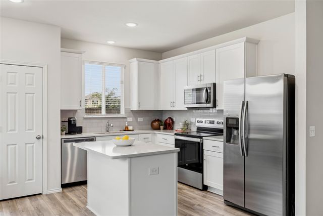 1145 Vernon Drive, Aubrey, TX 76227