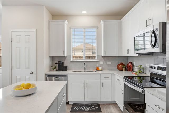 1145 Vernon Drive, Aubrey, TX 76227