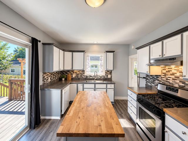 1224 Valley Avenue NW, Grand Rapids, MI 49504