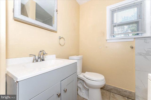 4644 HAYES ST NE, Washington, DC 20019