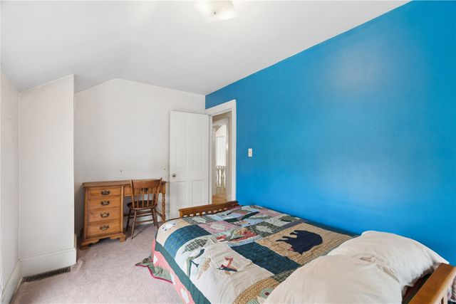 313 3rd Ave NW, Mt Vernon, IA 52314