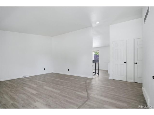 4660 S Idalia St, Aurora, CO 80015