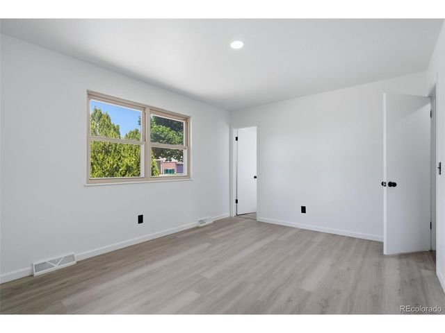 4660 S Idalia St, Aurora, CO 80015