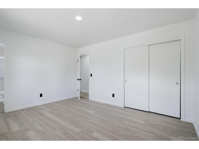 4660 S Idalia St, Aurora, CO 80015