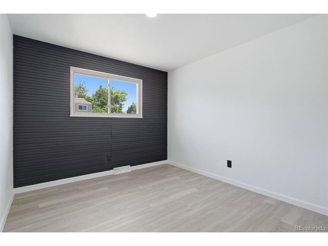4660 S Idalia St, Aurora, CO 80015