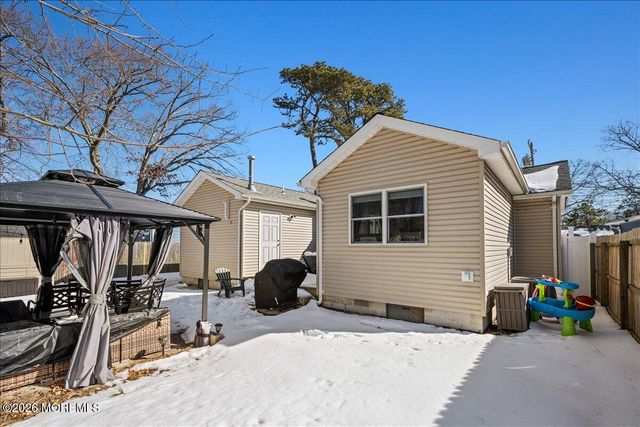 84 Woodland Drive, Brick, NJ 08723