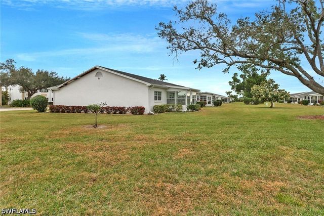 7008 Cedarhurst DR, Fort Myers, FL 33919