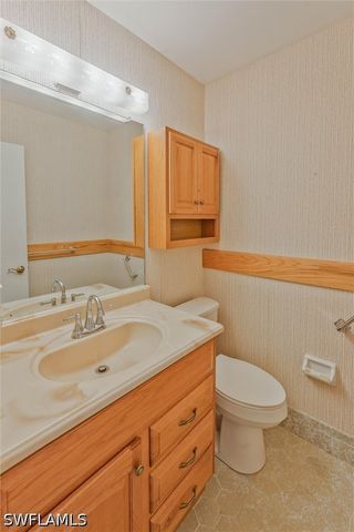 7008 Cedarhurst DR, Fort Myers, FL 33919