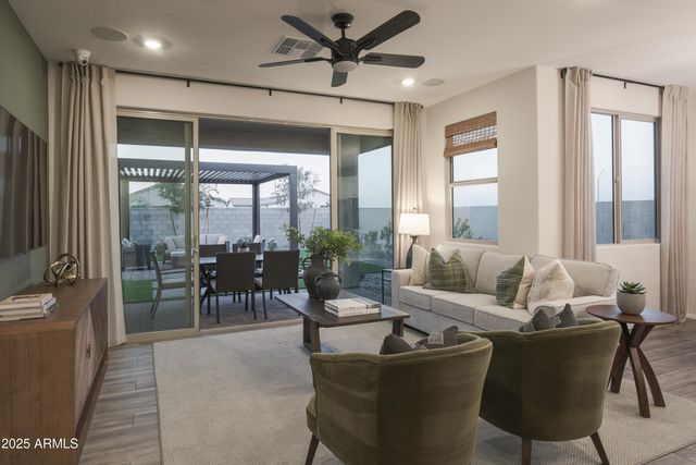 19004 W ROSE Lane, Waddell, AZ 85355