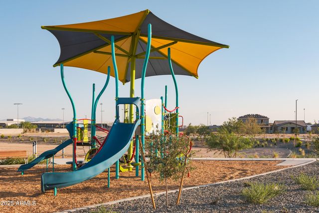 19004 W ROSE Lane, Waddell, AZ 85355