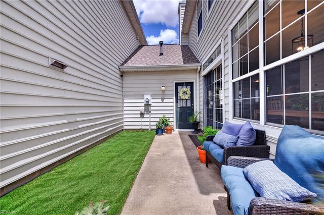 2304 Barnsely CT, Virginia Beach, VA 23456