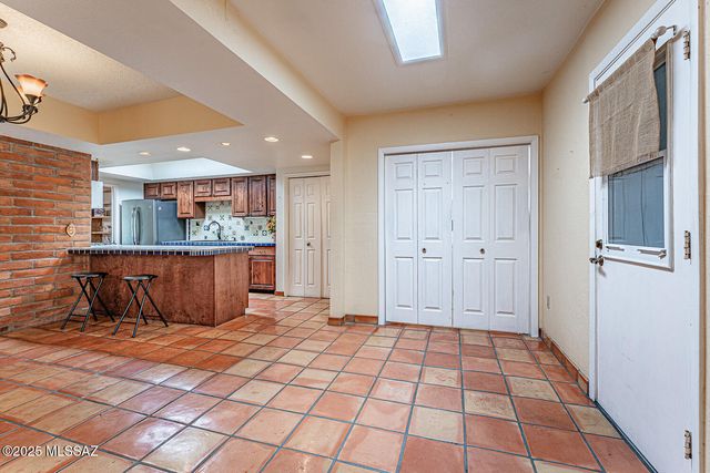 663 S Los Topacios, Green Valley, AZ 85614