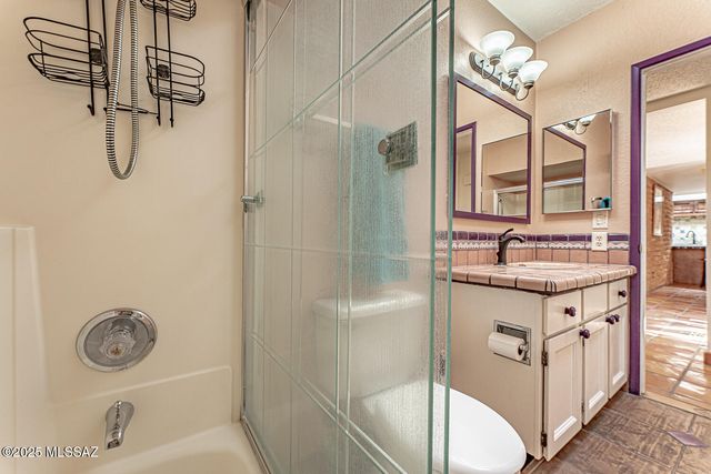 663 S Los Topacios, Green Valley, AZ 85614