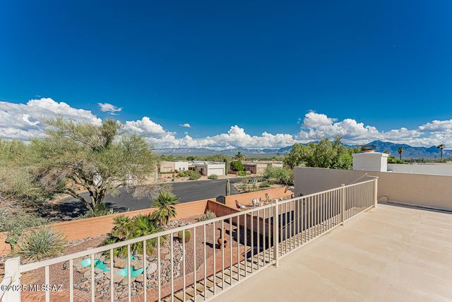 663 S Los Topacios, Green Valley, AZ 85614