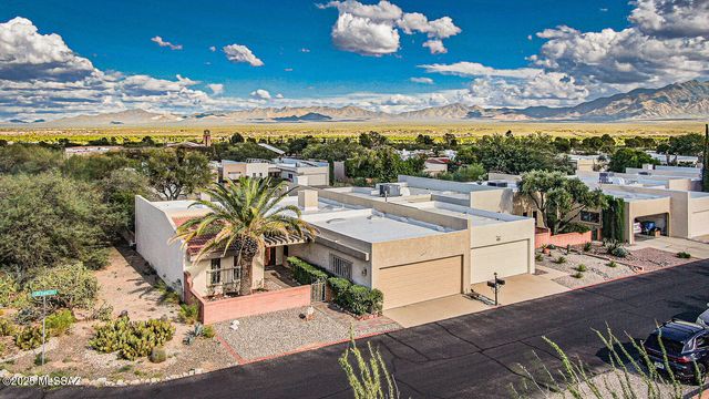 663 S Los Topacios, Green Valley, AZ 85614