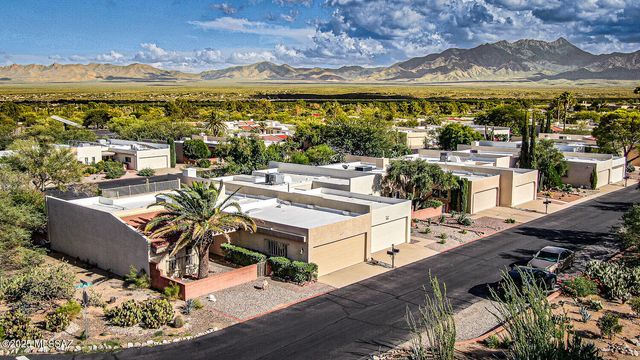 663 S Los Topacios, Green Valley, AZ 85614