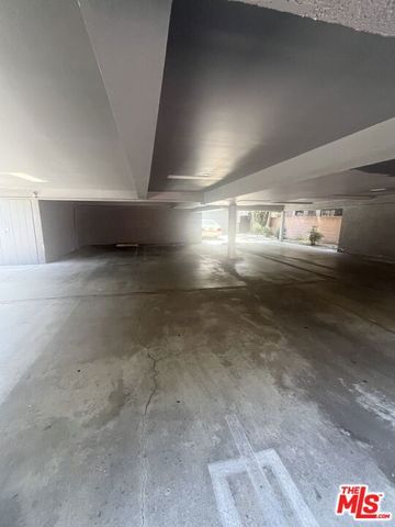 4418 Colfax Avenue 2, North Hollywood, CA 91602