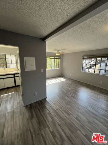 4418 Colfax Avenue 2, North Hollywood, CA 91602