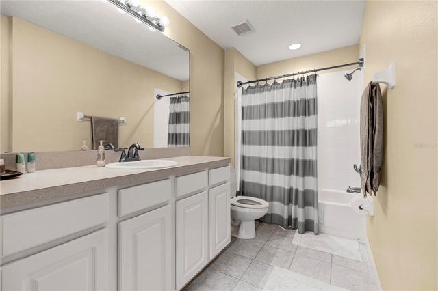 3364 COVERED BRIDGE DRIVE E, Dunedin, FL 34698