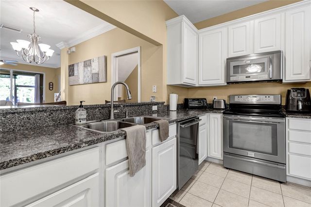 3364 COVERED BRIDGE DRIVE E, Dunedin, FL 34698