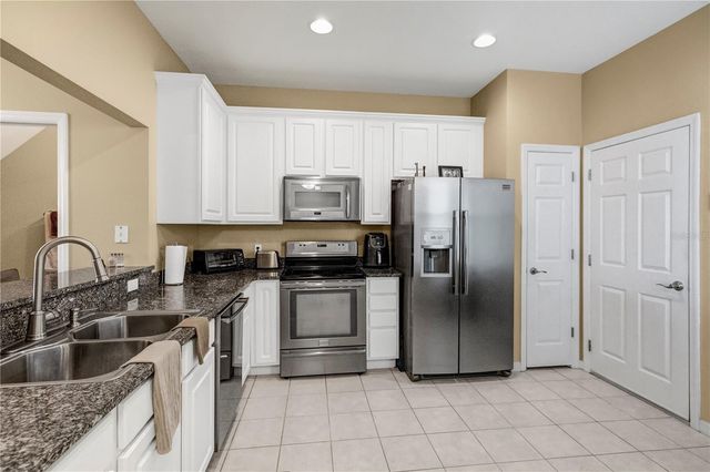 3364 COVERED BRIDGE DRIVE E, Dunedin, FL 34698