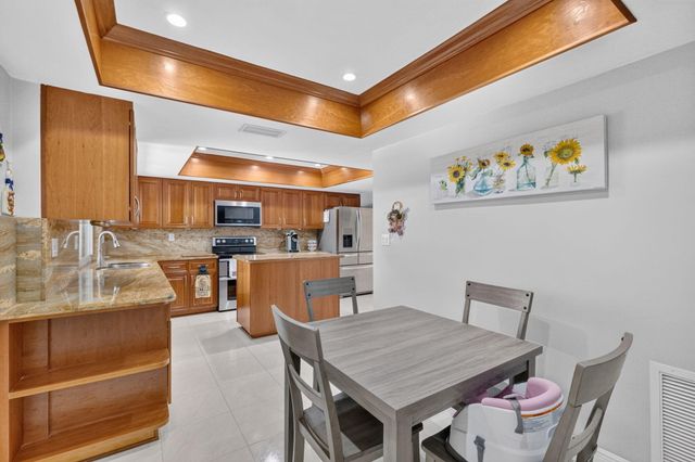 1940 SW 73rd Avenue, Plantation, FL 33317